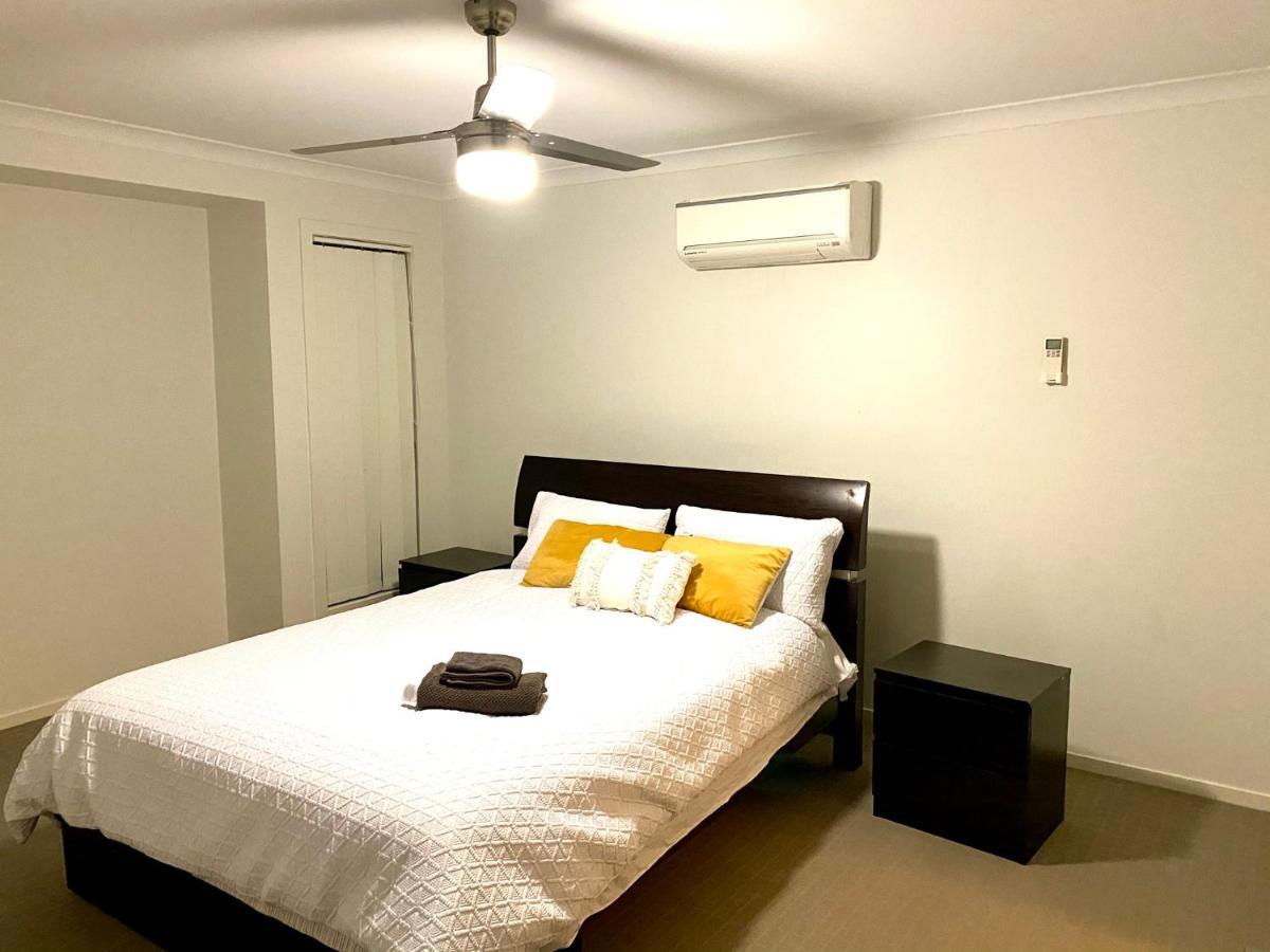 Modern 4br Close To The Airport- Whole House Gladstone